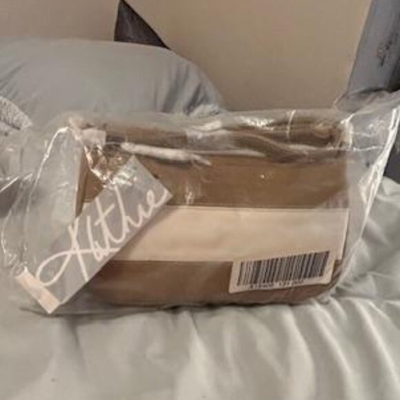 Lifestyles by Kathie Lee Collection Tan and Beige Carry Purse Hand Bag NWT - Picture 4 of 7